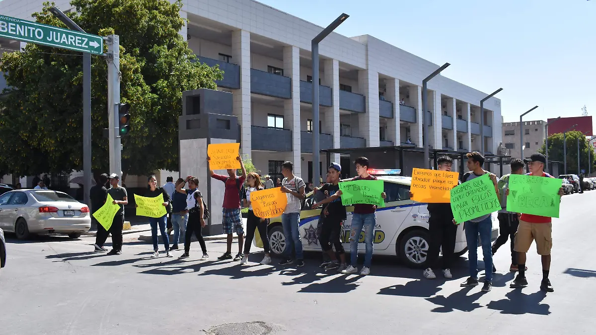 dbni1-3 manifestación fnerrr